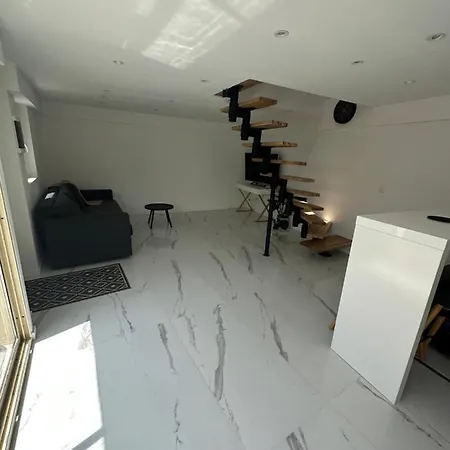 Holiday home Scoubidou Antibes